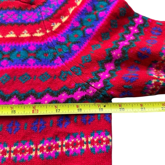 J. CREW Red Holly Fair Isle Crewneck Colorful Sweater Wool Boxy Fit Size Medium - Picture 7 of 10